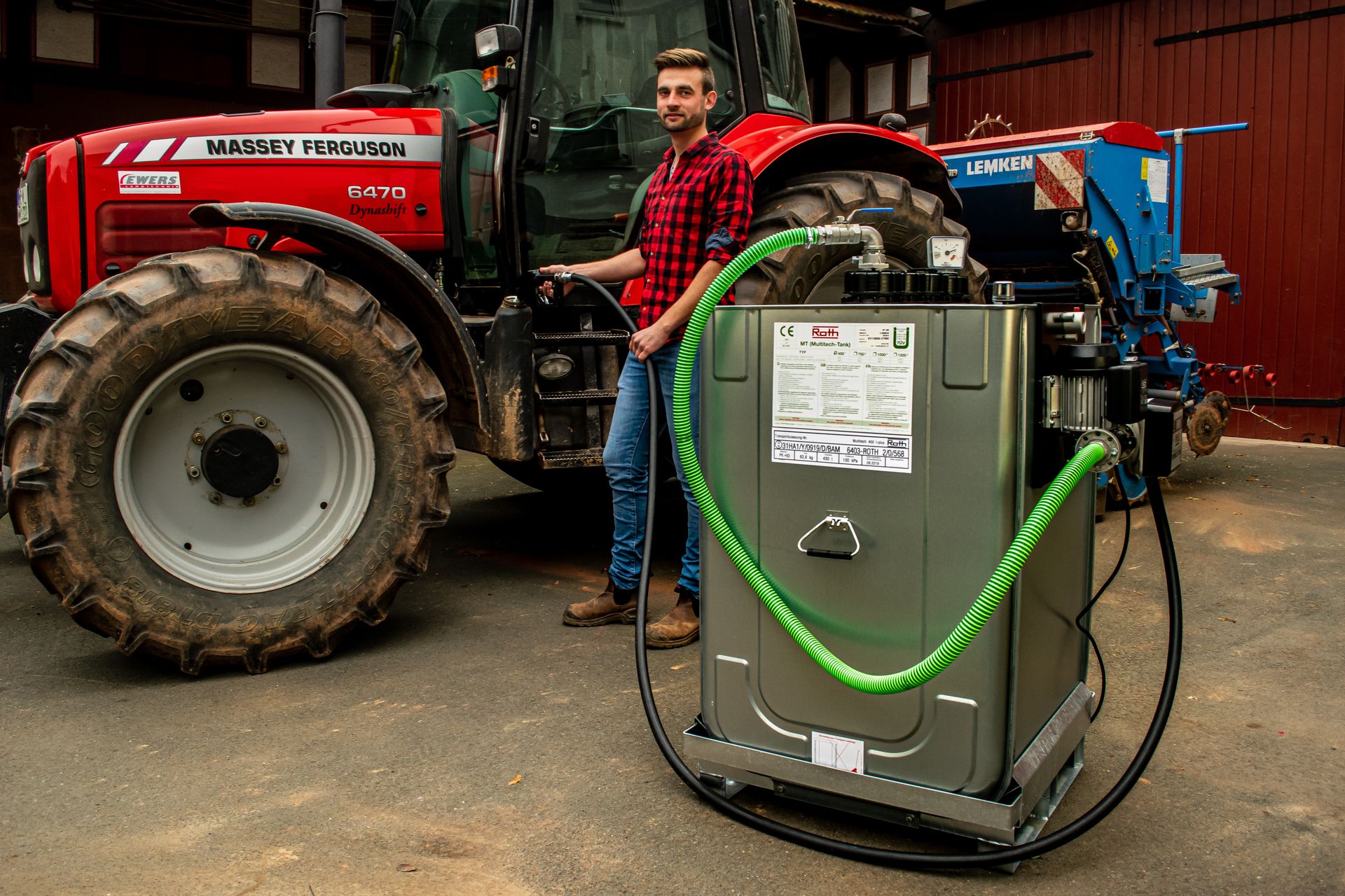 Hoftankstelle am Traktor