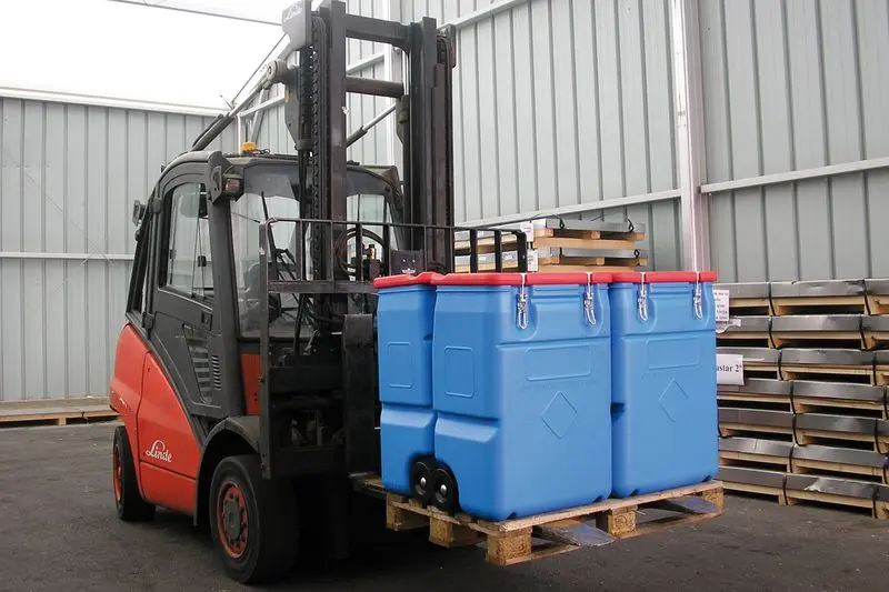 Service-Box für Entsorgung und Transport von gefährlichen Abfällen_4.webp