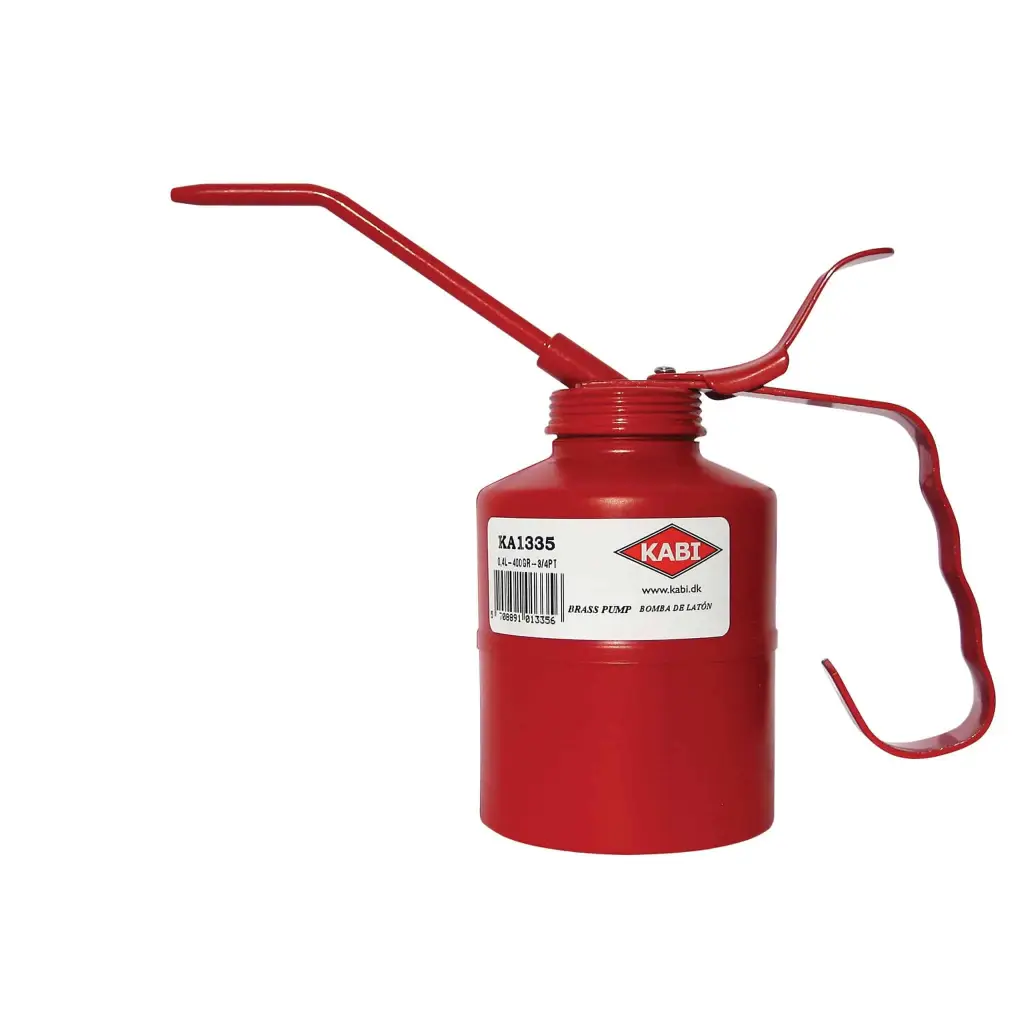 Oil can with steel spout made of PE